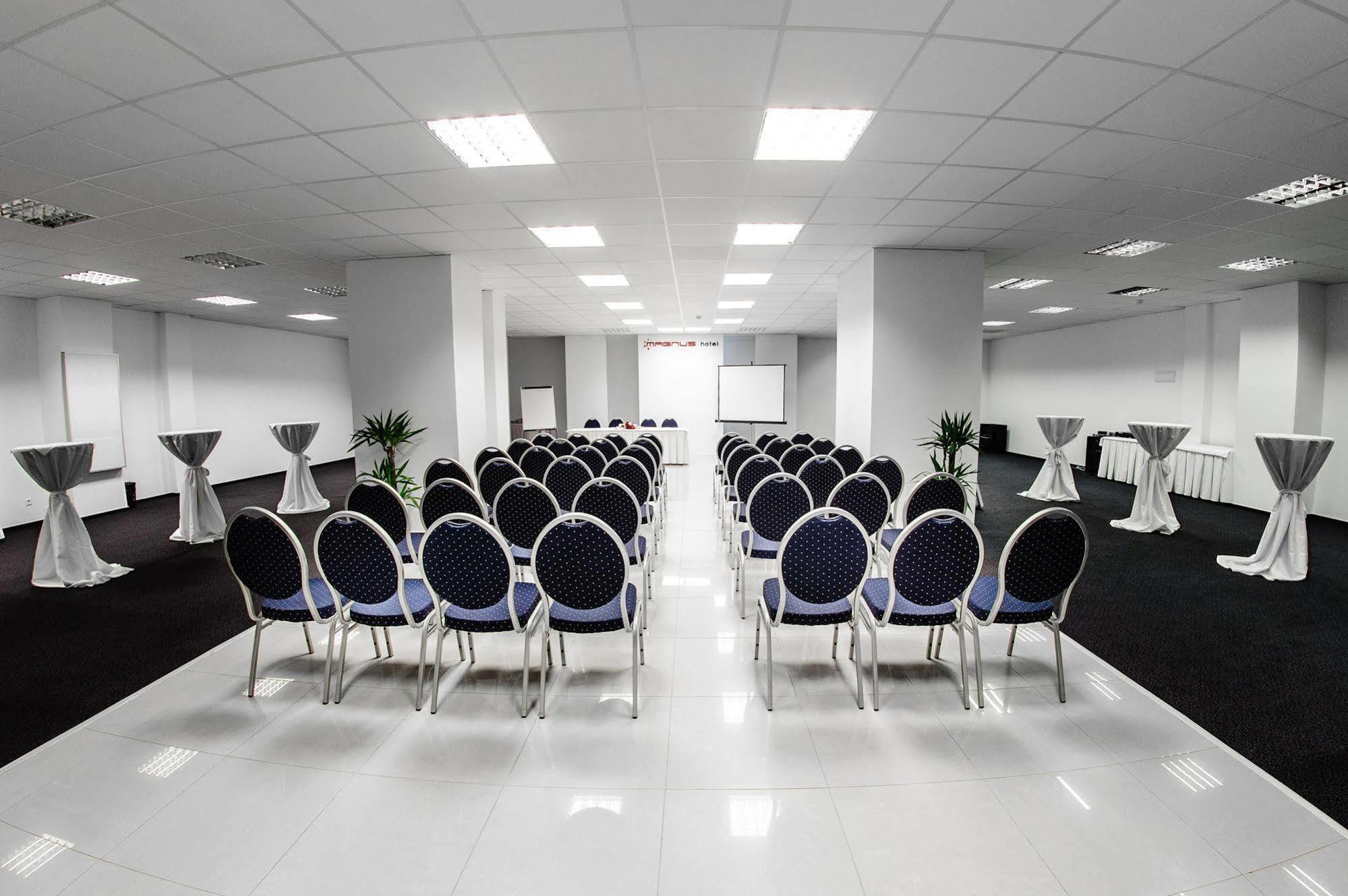 Hotel Magnus Trenčín Extérieur photo