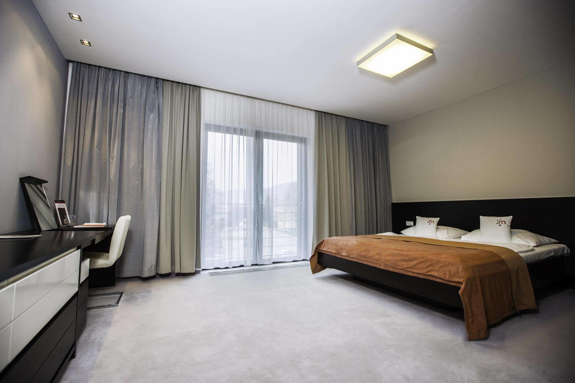Hotel Magnus Trenčín Extérieur photo