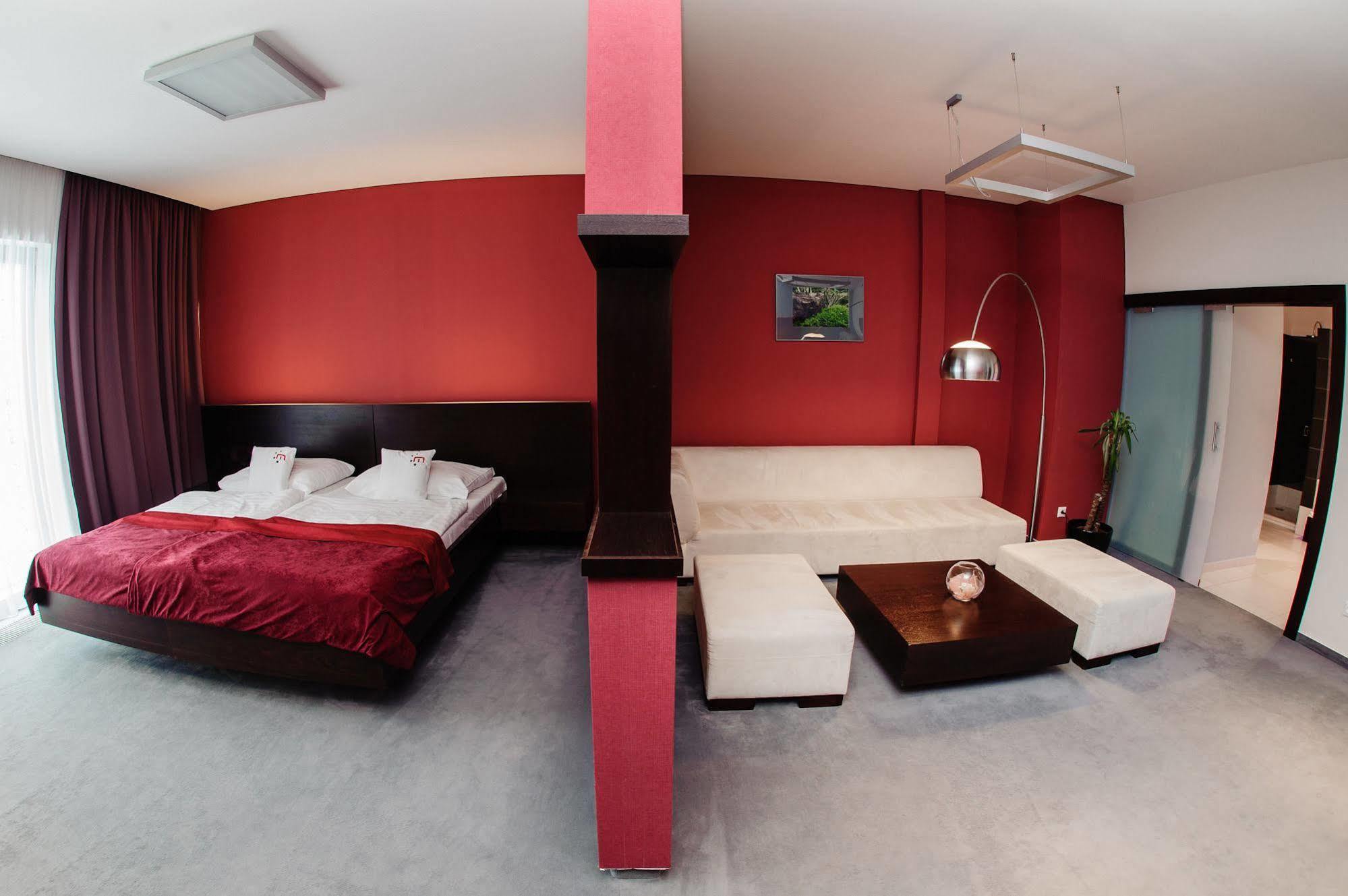 Hotel Magnus Trenčín Extérieur photo